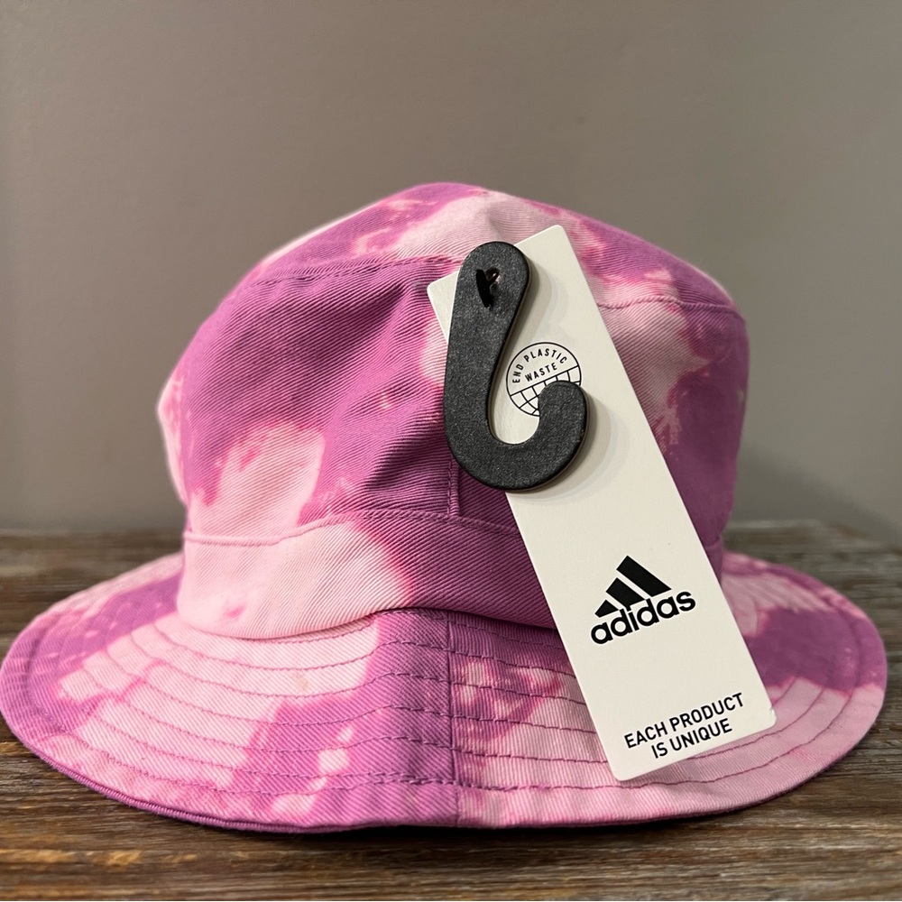 NWT Adidas Bucket Hat